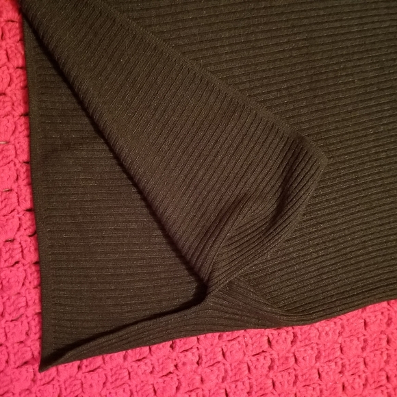 Long Black Ribbed Sweater in Black - Picture 4 of 5